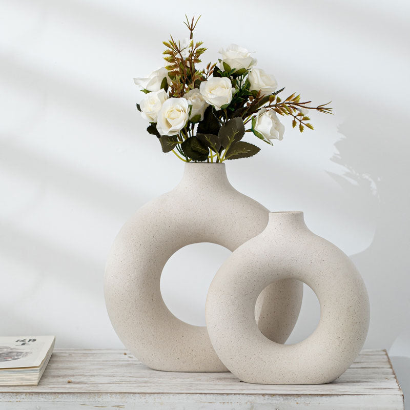 Unique White Ceramic Donut Urn – Handmade Vase for Nordic Home Decor