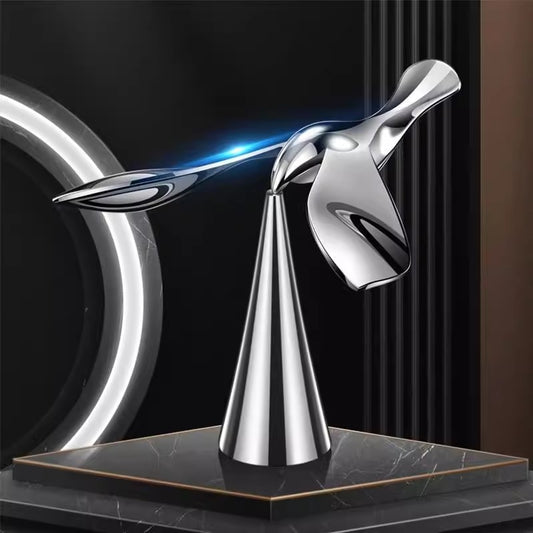 Balancing Bird – Modern & Stylish Desk Toy
